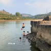 Đẩy mạnh truyền thông, giáo dục kiến thức, kỹ năng phòng, chống đuối nước cho trẻ em, gia đình và cộng đồng. (Ảnh: TTXVN)