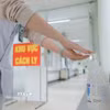 Bộ Y tế khuyến cáo chủ động phòng, chống COVID-19 và cúm mùa. (Ảnh: Minh Quyết/TTXVN)