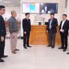Đoàn công tác trao đổi và chỉ đạo công tác chuyên môn tại cửa khẩu Quốc tế Móng Cái, tỉnh Quảng Ninh. (Ảnh: PV/Vietnam+)