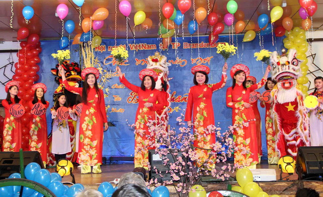 Cộng đồng người Việt tại thành phố Brandenburg rộn ràng đón Tết ảnh 1