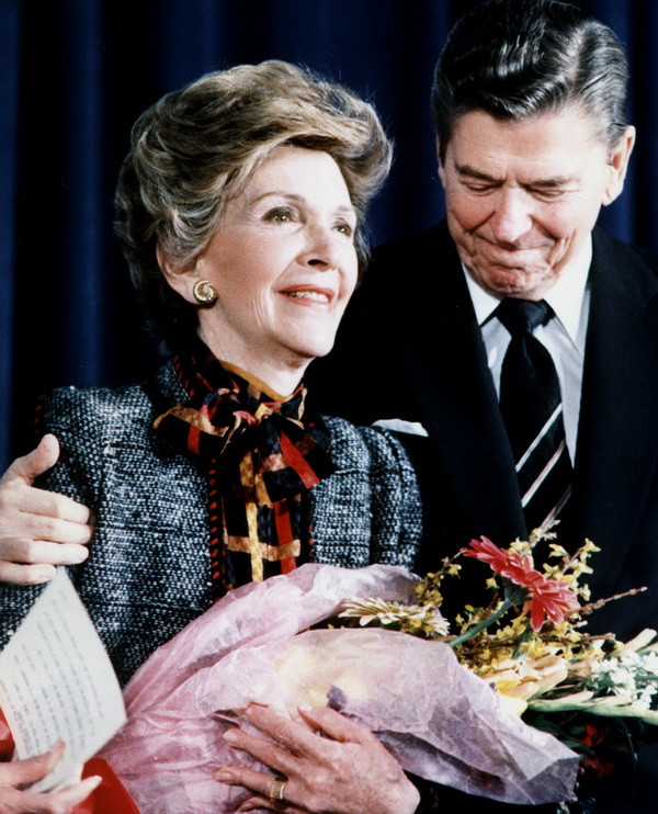 Sự nghiệp diễn viên của cựu đệ nhất phu nhân Mỹ Nancy Reagan ảnh 3