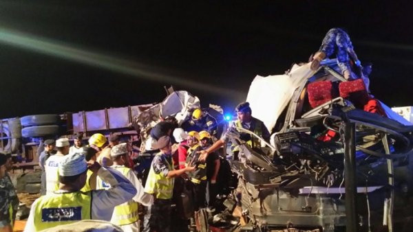 Tai nạn xe khách tại Oman, ít nhất 32 người thương vong ảnh 1