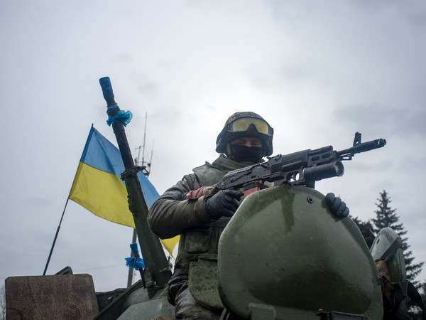 Ngoại trưởng Mỹ tới Kiev bày tỏ ủng hộ Chính phủ Ukraine ảnh 1