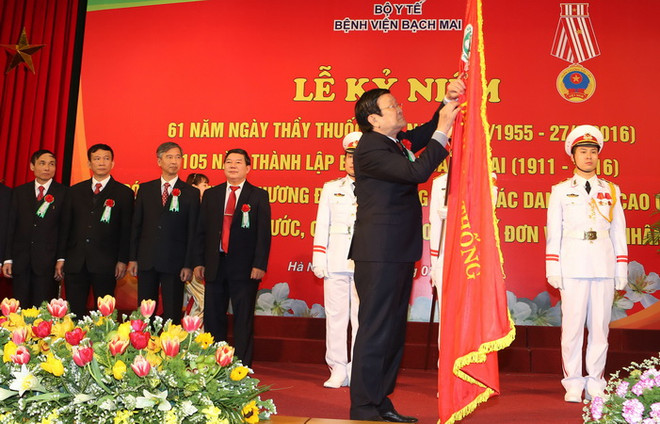 Chủ tịch nước: Bệnh viện Bạch Mai cần vươn tầm khu vực và thế giới ảnh 1