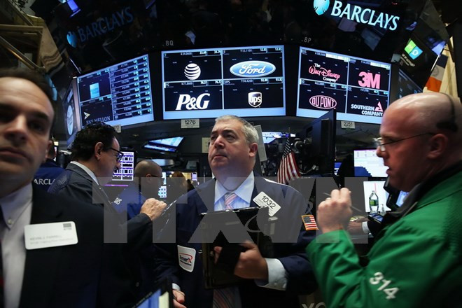 Chuyên gia dự đoán chứng khoán Mỹ "thăng hoa" trong năm 2016 ảnh 1