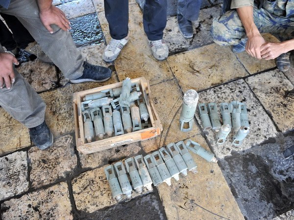 Mỹ biện minh cho việc sử dụng bom chùm chống phiến quân Houthi ảnh 1