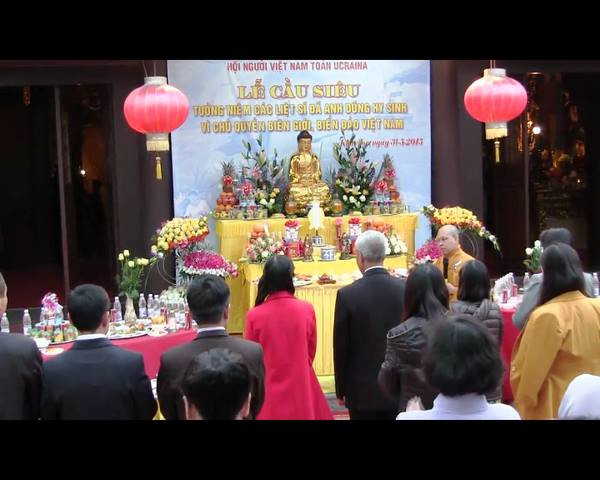 Cầu siêu cho các liệt sỹ Trường Sa tại chùa Trúc Lâm Kharkov ảnh 3