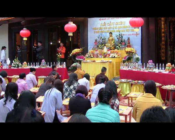 Cầu siêu cho các liệt sỹ Trường Sa tại chùa Trúc Lâm Kharkov ảnh 2