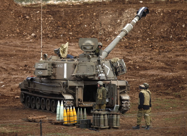 Đấu pháo giữa Syria và Israel khu vực cao nguyên Golan ảnh 1
