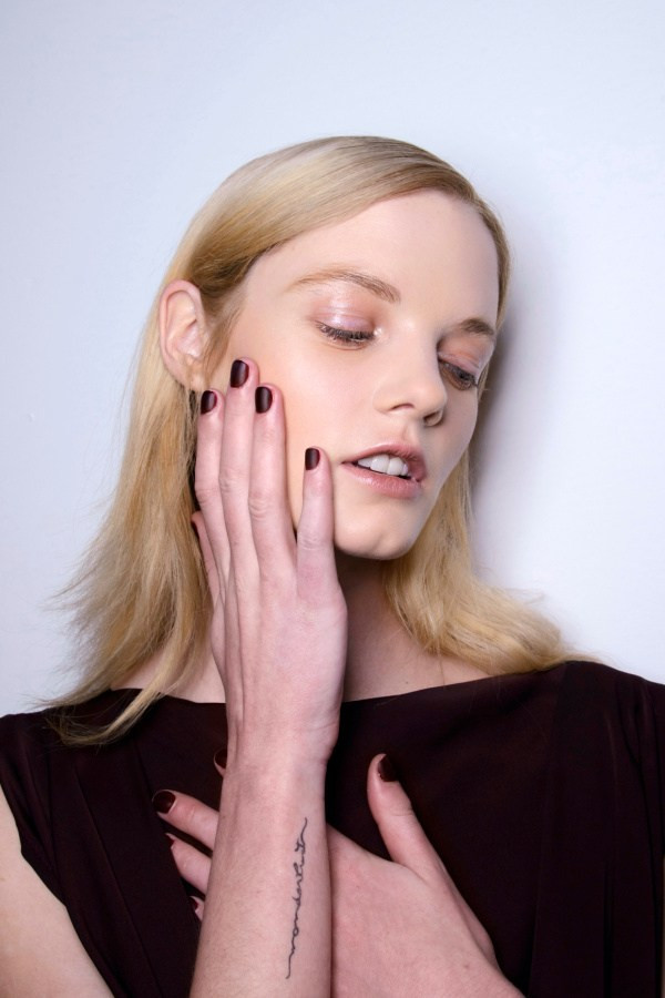 Xu hướng vẽ móng Thu Đông 2014: Đơn giản và sang trọng ảnh 10