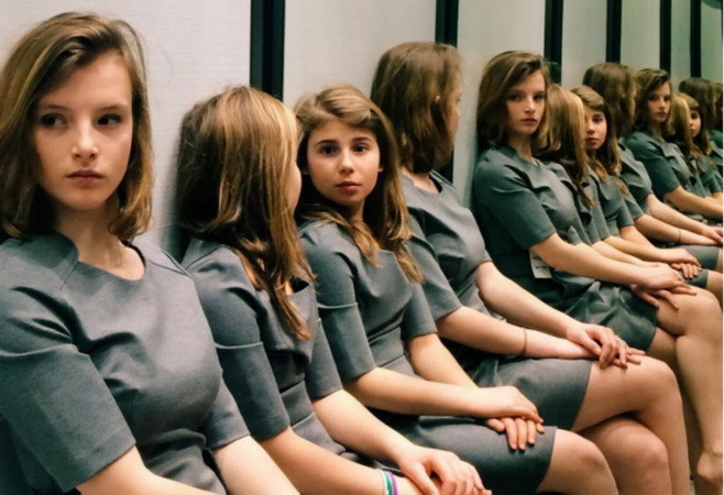 Bức ảnh các cô gái khiến cư dân mạng điên đảo tìm lời giải ảnh 1