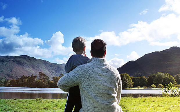 65% ông bố Italy dành ra ít nhất 3 tiếng mỗi ngày để ở bên con ảnh 1