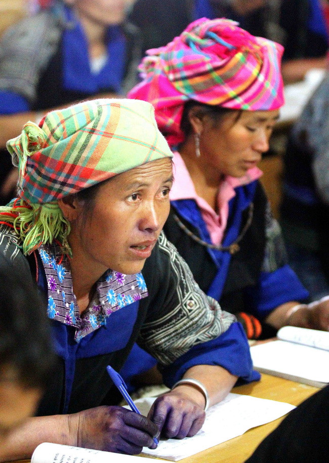 [Photo] Lớp học xóa mù chữ buổi tối cho đồng bào Mù Cang Chải ảnh 6