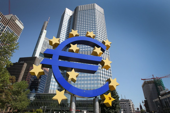 ECB tăng cường giám sát khối ngân hàng nhằm ngăn chặn khủng hoảng ảnh 1