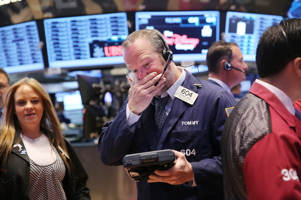 Chứng khoán toàn cầu lao dốc sau báo cáo mới nhất của IMF ảnh 1