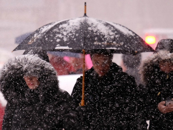 Mỹ: Hơn 1.150 chuyến bay bị hủy sau khi bão tuyết đổ bộ ảnh 1