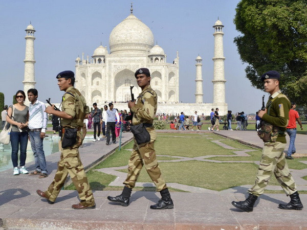 Mỹ yêu cầu Pakistan không để xảy ra khủng bố biên giới với Ấn Độ ảnh 1