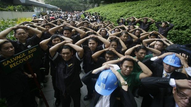 Hàng nghìn người Philippines tham gia diễn tập đối phó động đất ảnh 1