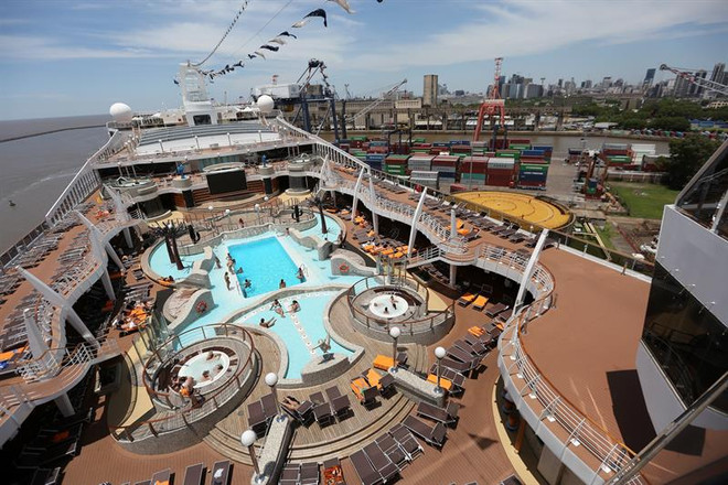 "Khách sạn nổi" MSC Splendida lần đầu cập bến Buenos Aires ảnh 2