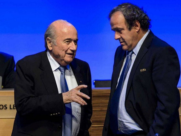 Sepp Blatter, Michel Platini bị cấm tham gia bóng đá trong 8 năm ảnh 1