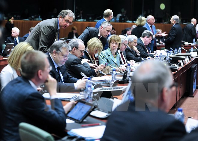 [Video] EU mở rộng trừng phạt liên quan tới khủng hoảng Ukraine ảnh 1