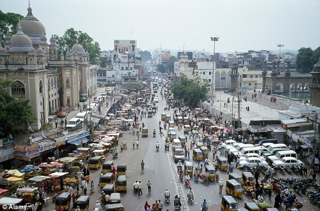ADB dự báo kinh tế châu Á có thể tăng trưởng 6% trong năm nay ảnh 1