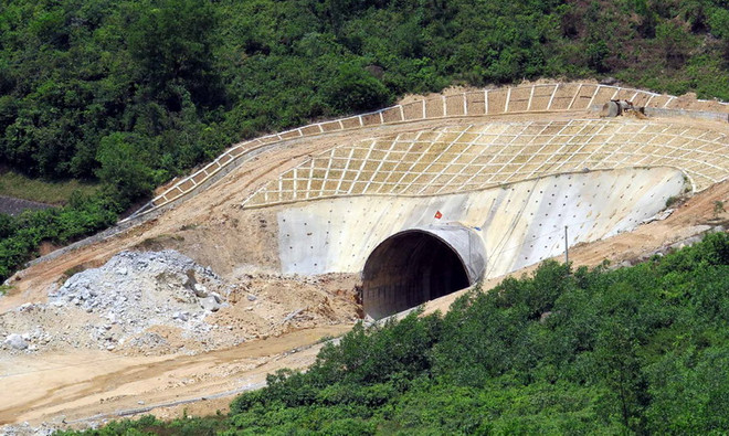 Cơ bản hoàn thành thi công hầm đường bộ Phước Tượng và Phú Gia ảnh 1