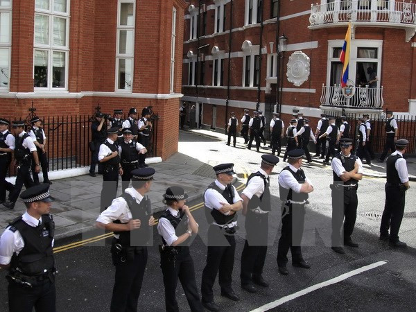 Cơ quan an ninh Anh bắt giữ 315 đối tượng tình nghi khủng bố ảnh 1