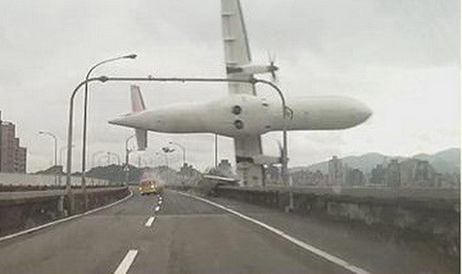 Đài Loan công bố nguyên nhân tai nạn máy bay TransAsia năm 2014 ảnh 1