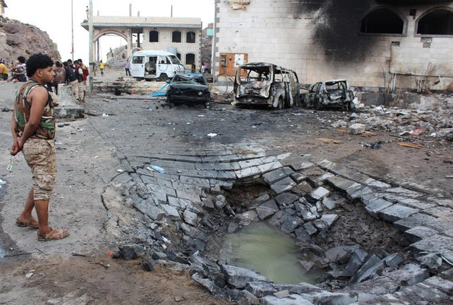 IS thừa nhận đánh bom liều chết gần phủ Tổng thống Yemen ảnh 1