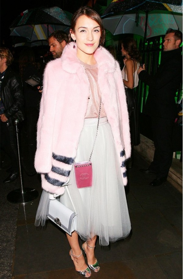 5 món đồ đang làm điên đảo các tín đồ thời trang trên toàn thế giới ảnh 10