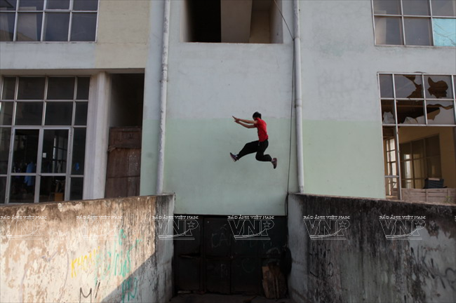Parkour: Môn thể thao đẩy sự dẻo dai của cơ thể đến cực điểm ảnh 8