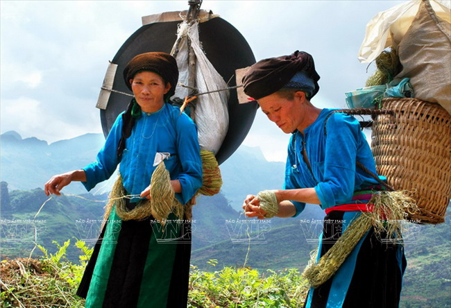 Độc đáo nghề xe lanh dệt vải của người Mông ở Đồng Văn ảnh 11