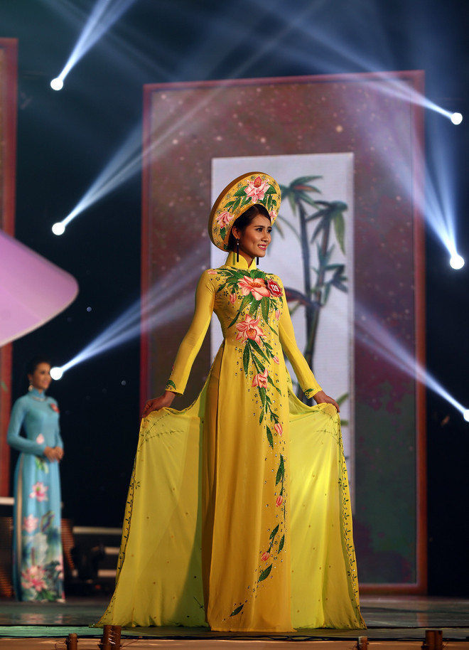 [Photo] Chung khảo phía Nam cuộc thi Hoa hậu Việt Nam 2014 ảnh 8