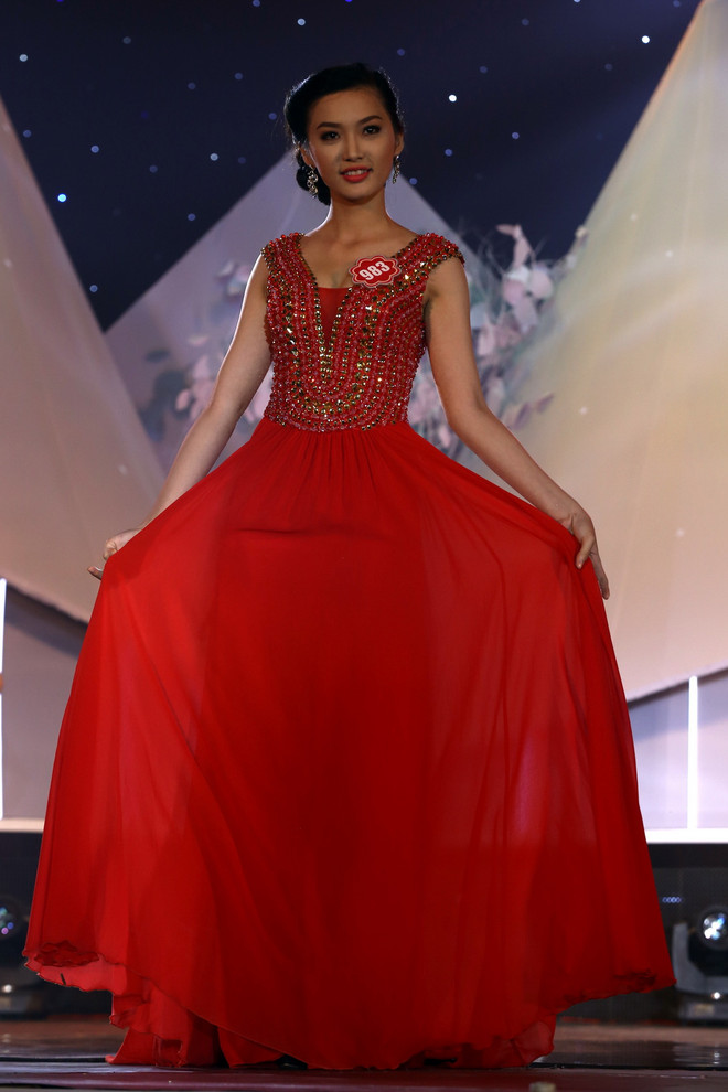 [Photo] Chung khảo phía Nam cuộc thi Hoa hậu Việt Nam 2014 ảnh 7