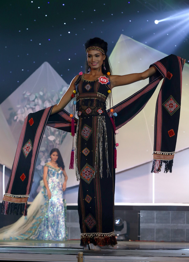 [Photo] Chung khảo phía Nam cuộc thi Hoa hậu Việt Nam 2014 ảnh 12