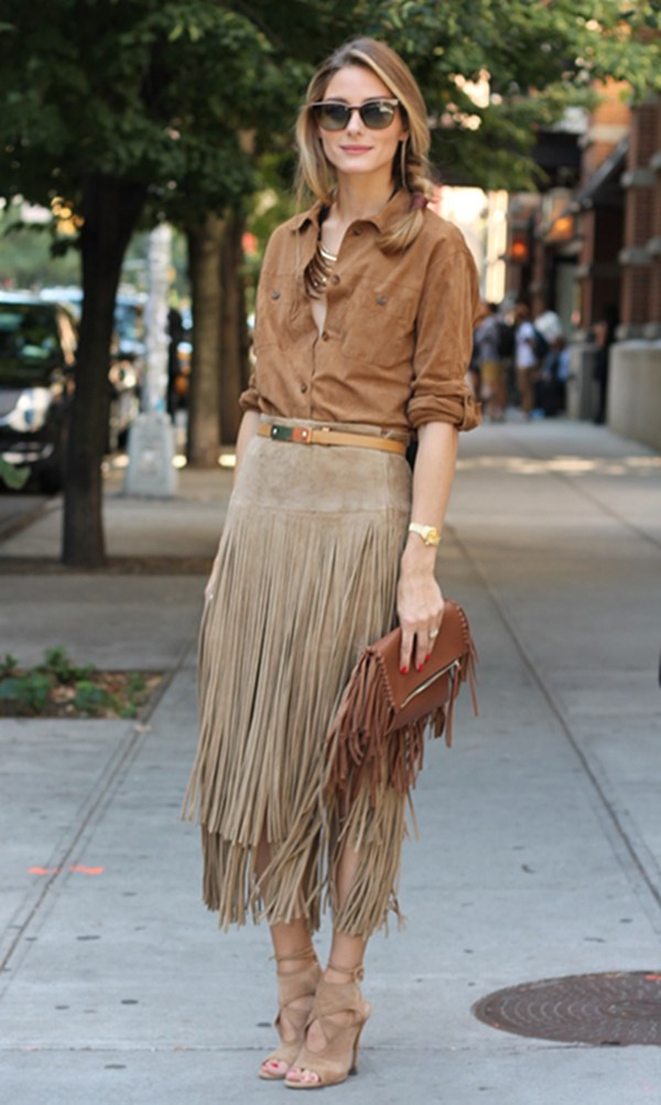 Phóng khoáng ngày đông với những trang phục vũ điệu tua rua ảnh 2