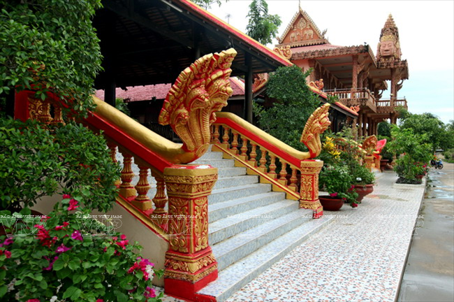 Chùa Xiên Cán - lộng lẫy kiến trúc Khmer của Bạc Liêu ảnh 5