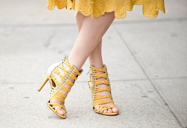 Điểm qua xu thế thời trang dạo phố trên khắp thế giới ảnh 11