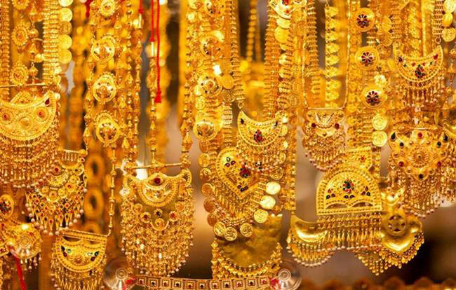 Đồng euro phục hồi giúp giá vàng hãm đà tuột dốc tại thị trường Mỹ ảnh 1