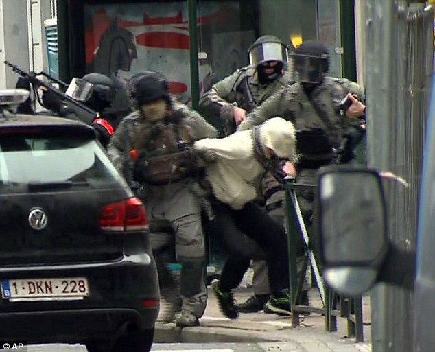 Tòa án Brussels sẽ xét xử Salah Abdeslam vào ngày 24/3 ảnh 1