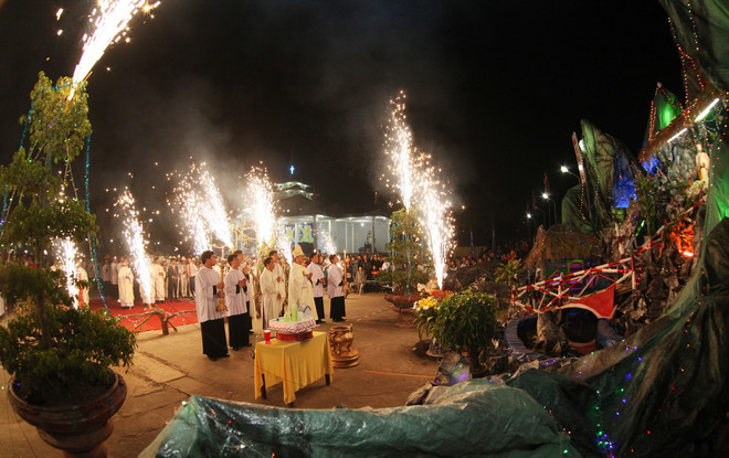 [Photo] Người dân khắp ba miền cùng chào đón Giáng sinh ảnh 10