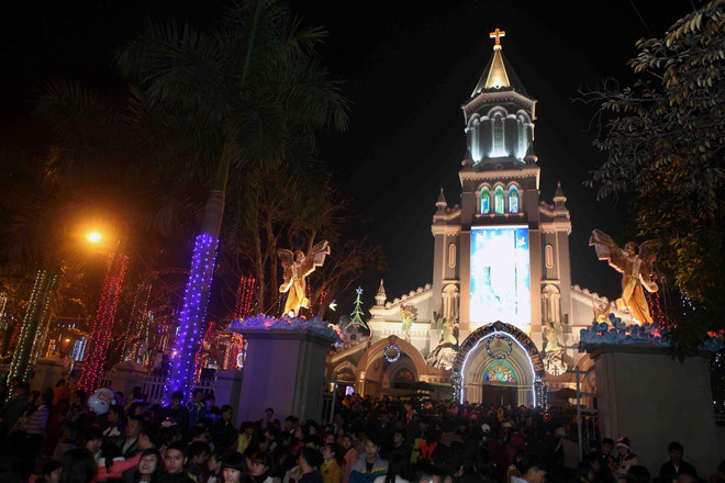 [Photo] Người dân khắp ba miền cùng chào đón Giáng sinh ảnh 19