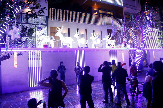 [Photo] Người dân khắp ba miền cùng chào đón Giáng sinh ảnh 9