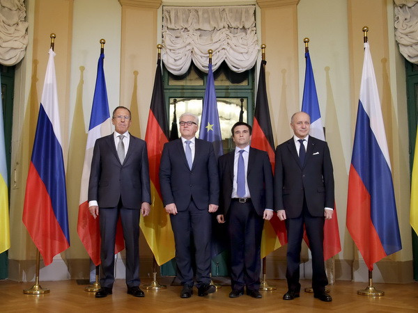 Ukraine xúc tiến đàm phán với phe ly khai trước thềm hội nghị 4 bên ảnh 1