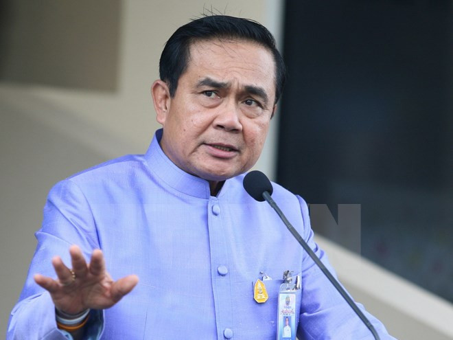 Thủ tướng Thái Lan: "Tôi có thể thay toàn bộ 53 bộ trưởng" ảnh 1