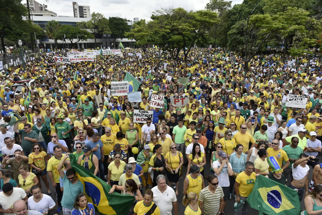 Tổng thống Brazil Dilma Rousseff cam kết đối thoại với người dân ảnh 1
