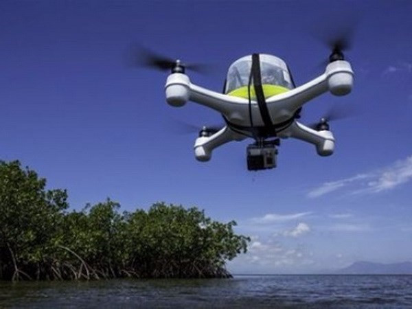 Máy bay không người lái "lạ" rơi trên vùng biển Indonesia ảnh 1