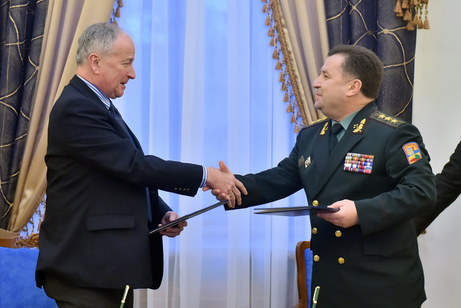 Canada ký Ý định thư nhằm giúp huấn luyện quân sự cho Ukraine ảnh 1