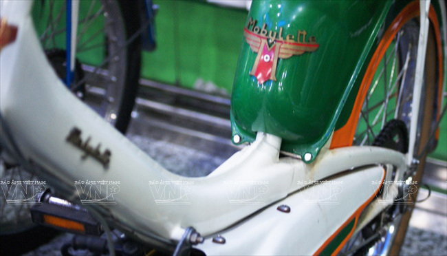 Ngắm bộ sưu tập xe gắn máy “hai thì” kỳ công nhất Việt Nam ảnh 10